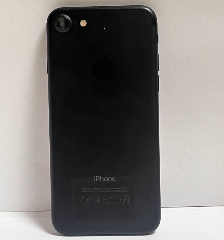 Apple iPhone 7 128GB Black - Б/В