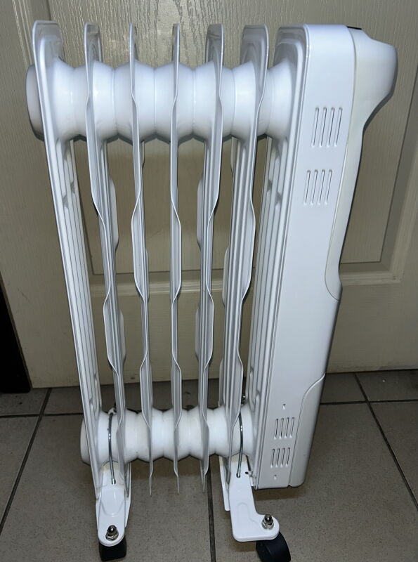Масляний обігрівач Electrolux EOH/LT-07W EEC - Б/В - Фото №3