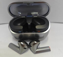 Навушники Samsung Galaxy Buds3 Silver (SM-R530NZAASEK) - Б/В від виробника Samsung