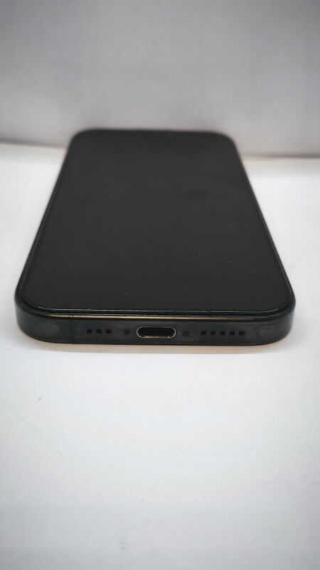 Apple iPhone 15 Pro 128GB - Б/В - Фото №4