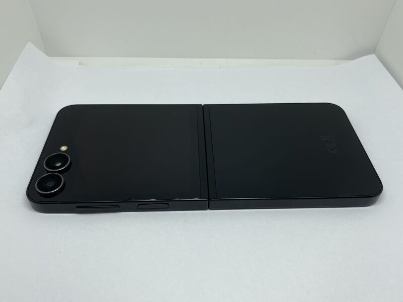 Samsung Galaxy Z Flip7 FE 5G 8/256GB (SM-F761B) - Б/В - Фото №5