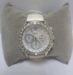 Годинник наручний Guess W1205L1 - Б/В від виробника Guess