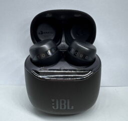 Навушники TWS JBL Tour Pro+ Black (JBLTOURPROPTWSBLK) - Б/В від виробника JBL