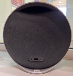 Портативна колонка Harman/Kardon Onyx Studio 9 50W Black (HKOS9BLKEP) - Б/В від виробника Harman-Kardon