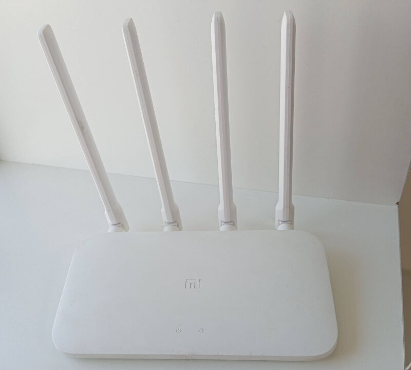Маршрутизатор Xiaomi Mi WiFi Router 4C (DVB4231GL) WiFi4/ N300/ 100 Мбіт/с - Б/В
