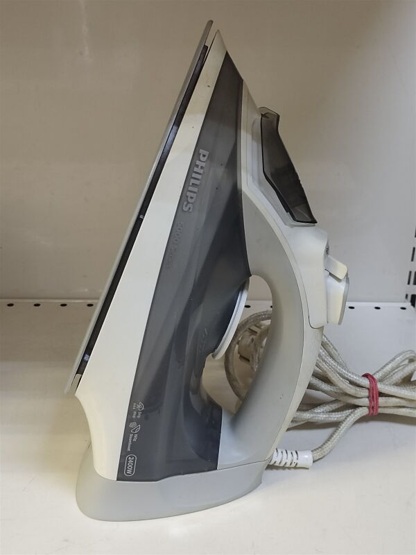 Праска Philips DST5010 - Б/В