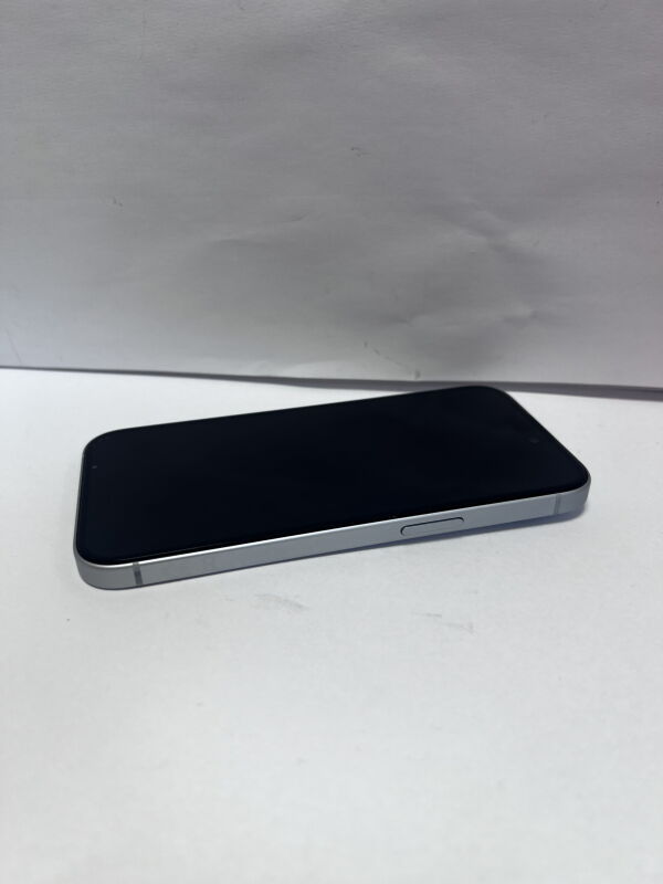 Apple iPhone 15 128GB - Б/В - Фото №6