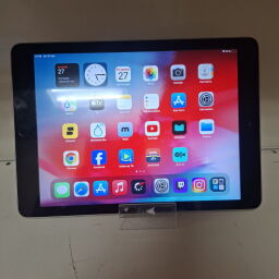 Планшет Apple iPad 9.7 2017 32Gb (A1822) (5) - Б/В від виробника Apple