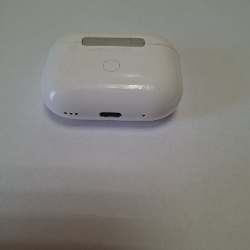 Навушники TWS Apple AirPods Pro 2nd generation with MagSafe Charging Case USB-C (MTJV3) - Б/В - Фото №4