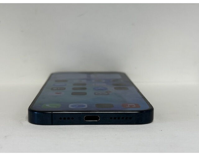 Apple iPhone 15 Pro Max 256GB (eSIM) - Б/В - Фото №4