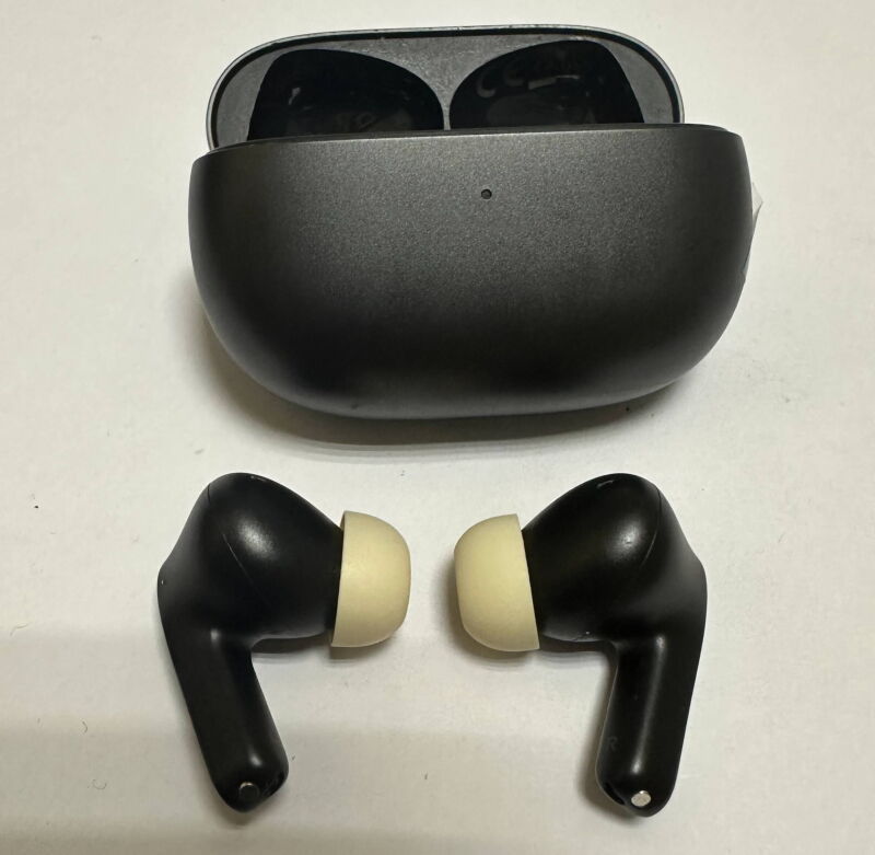 Навушники Xiaomi Redmi Buds 4 Pro (M2132E1) - Б/В - Фото №1 Навушники Xiaomi Redmi Buds 4 Pro (M2132E1) - Б/В