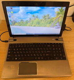 Ноутбук Toshiba Satellite P855-BLS (i7-3610QM/8GB/SSD256GB+HDD320GB) - Б/В від виробника Toshiba